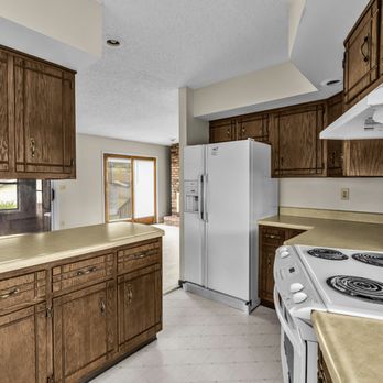 Swartz Properties - Apartments Near Me - Decatur, Illinois Swartz Properties - Apartments Near Me - Decatur, Illinois
