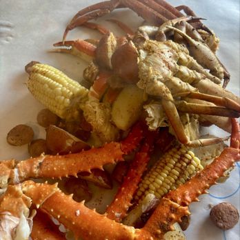 Cracked Crab - Pick 3 with king upgrade - Seafood Near Me - Pismo Beach, California Cracked Crab - Pick 3 with king upgrade - Seafood Near Me - Pismo Beach, California