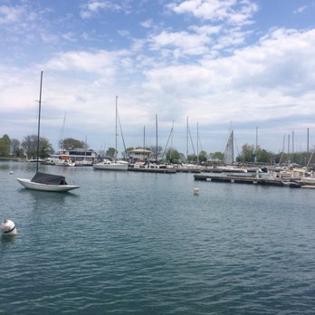 Chicago Lakefront Trail - Boats at Belmont Harbor - Hiking Near Me - Chicago, Illinois Chicago Lakefront Trail - Boats at Belmont Harbor - Hiking Near Me - Chicago, Illinois
