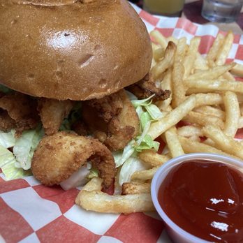 Abalonetti Bar and Grill - Italian Near Me - Monterey, California