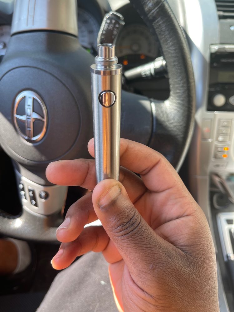 OMAR’S SMOKE SHOP Updated September 2024 27 Photos 684 Main St