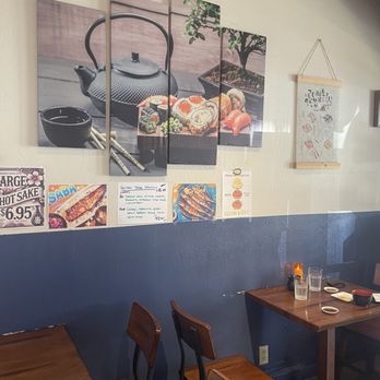 Sakana Sushi and Roll - Inside - Sushi Bars Near Me - Kensington, California