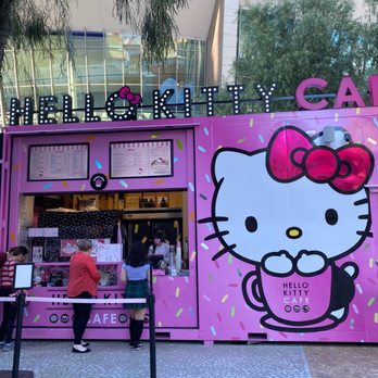 Hello Kitty Cafe - Las Vegas Strip - Desserts Near Me - Las Vegas, Nevada