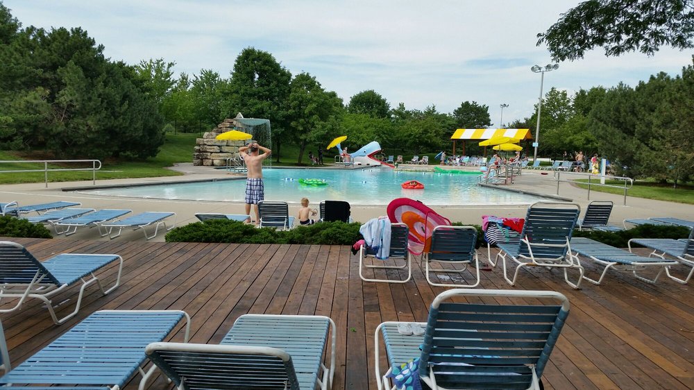 LEAWOOD AQUATIC CENTER Updated May 2024 10 Reviews 10601 Lee Blvd
