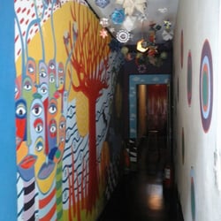 "Art Hostel" - Colorido ingreso al Hotel