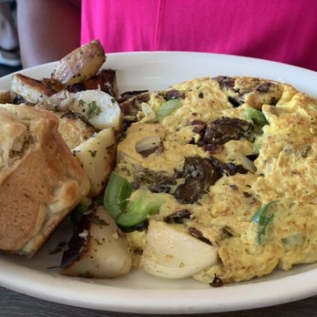 Millie's Cafe - Pasadena - Fried oysters and bacon plus so much more - Breakfast & Brunch Near Me - Pasadena, California