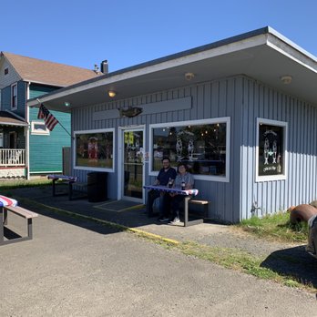 The FishMongers - Restuarant with outdoor seating. No big sign so look for it on the south side of the road. - Fish & Chips Near Me - Hammond, Oregon The FishMongers - Restuarant with outdoor seating. No big sign so look for it on the south side of the road. - Fish & Chips Near Me - Hammond, Oregon