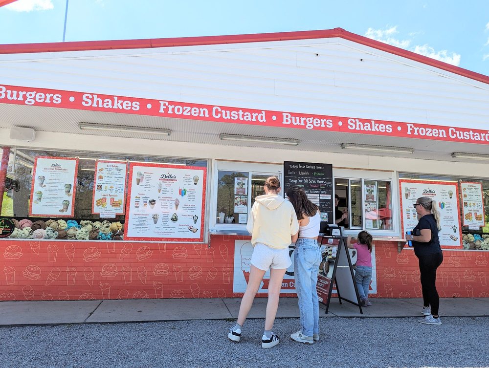 DELLA’S FROZEN CUSTARD Updated September 2024 25 Photos & 11 Reviews 5001 Freeport Rd