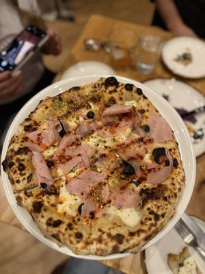 Dolomiti | Pizzeria & Enoteca by null