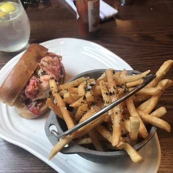 Saltine - Lobster roll and Truffle fries - Seafood Near Me - Norfolk, Virginia Saltine - Lobster roll and Truffle fries - Seafood Near Me - Norfolk, Virginia