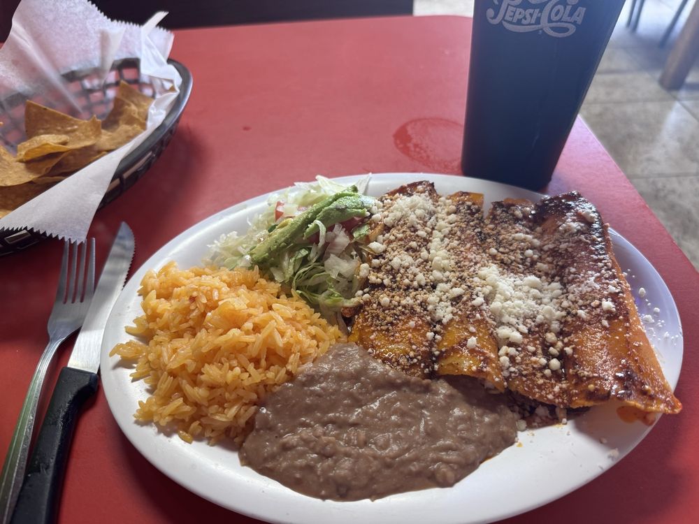 Restaurant El Mezquite Logo