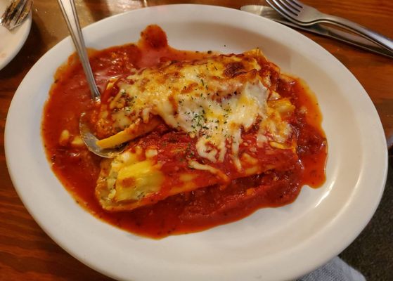 Paisano's Italian Restaurant & Lounge by null