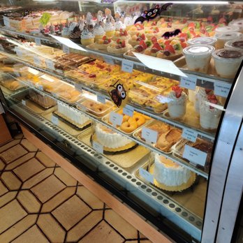 La Caridad Bakery - Bakeries Near Me - Tampa, Florida
