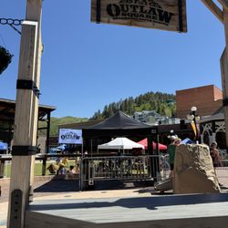 Outlaw Square