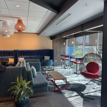 Tru by Hilton Lathrop - Lobby area - Hotels Near Me - Lathrop, California Tru by Hilton Lathrop - Lobby area - Hotels Near Me - Lathrop, California