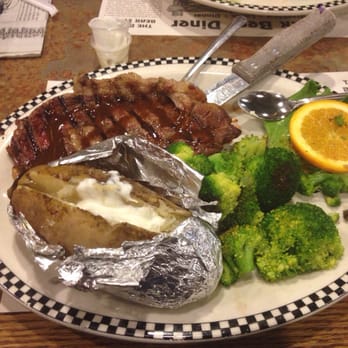 Black Bear Diner Tracy - American Near Me - Tracy, California
