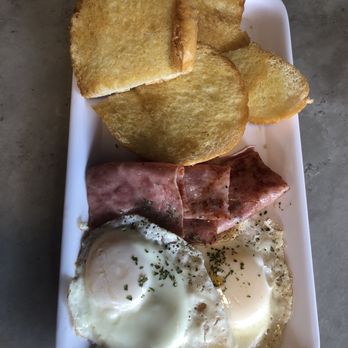 Hijos De La Gran Fruta - Breakfast eggs, ham and Puertorican bread toast - Breakfast & Brunch Near Me - Carolina, Puerto Rico Hijos De La Gran Fruta - Breakfast eggs, ham and Puertorican bread toast - Breakfast & Brunch Near Me - Carolina, Puerto Rico