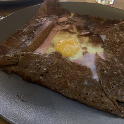 Atipik Bilig - Complete Oeufs Jambon Fromage Oignons