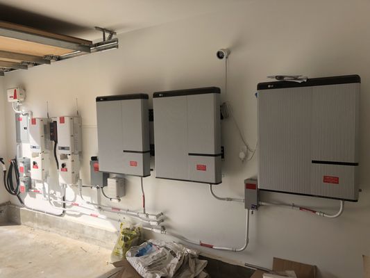 Batteries - 30 Kwh of batteries!!! Batteries - 30 Kwh of batteries!!!