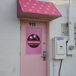 Smallcakes Cupcakery & Creamery