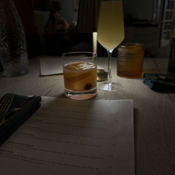 Ash & Vine - Pastel de Nata Old Fashioned, Peking Duck French 75 - Wine Bars Near Me - Palm Springs, California