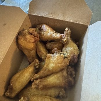 High Bank Distillery - Wings, sauce on side. Good. Whiskey bbq also good - American Near Me - Westerville, Ohio High Bank Distillery - Wings, sauce on side. Good. Whiskey bbq also good - American Near Me - Westerville, Ohio