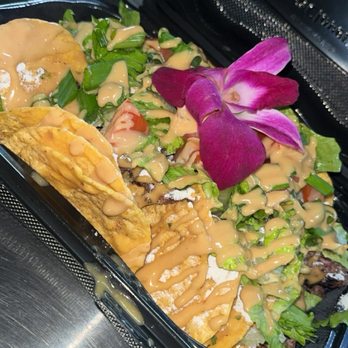 Try Dat food truck - Chicken Nachos - Food Trucks Near Me - Oakland, California Try Dat food truck - Chicken Nachos - Food Trucks Near Me - Oakland, California