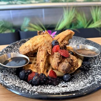 Smoke Soul Kitchen - Chicken and waffle - Soul Food Near Me - San Francisco, California