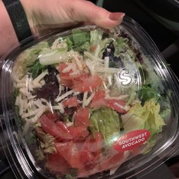 A southwest avocado salad with no alterations ............ NOTHING on it but lettuc, tomato, and cheese ... where is the other half ?? A southwest avocado salad with no alterations ............ NOTHING on it but lettuc, tomato, and cheese ... where is the other half ??