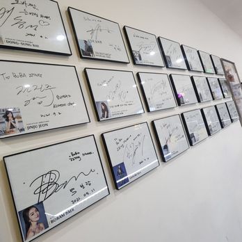 Boba Zzing - a wall full of signed autographs - Bubble Tea Near Me - Los Angeles, California Boba Zzing - a wall full of signed autographs - Bubble Tea Near Me - Los Angeles, California