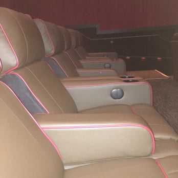 AMC Roosevelt Field 8 - Power recliners. Comfy - Cinema Near Me - Garden City, New York