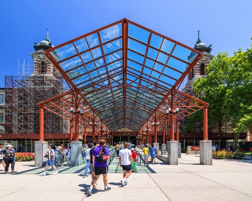 Ellis Island by null