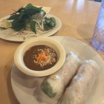 Pho Empire - A2. Fresh Spring Rolls / Gỏi Cuốn - Vietnamese Near Me - Irving, Texas