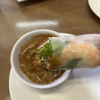 Que Huong Restaurant - 05. Goi Cuon Tom and Thit - Vietnamese Near Me - Phoenix, Arizona Que Huong Restaurant - 05. Goi Cuon Tom and Thit - Vietnamese Near Me - Phoenix, Arizona