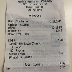Wendy's - Requested medium upgrade and received small frosty with an up charge