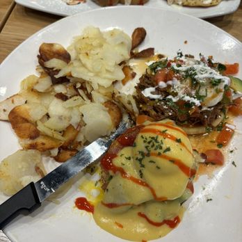 Broken Yolk Cafe - California and Sope Benedict - American Near Me - Glendora, California