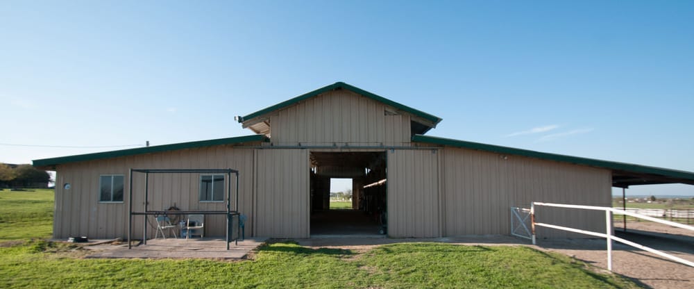 Emerald Meadows Equestrian Center - equestrian in Hutto, TX