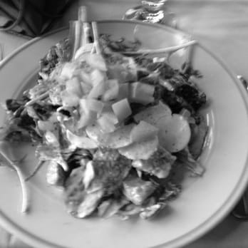 Daniel's Broiler - Leschi - garden salad - Seafood Near Me - Seattle, Washington Daniel's Broiler - Leschi - garden salad - Seafood Near Me - Seattle, Washington
