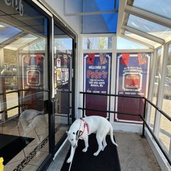 Pete's Roast Beef - Exterior
