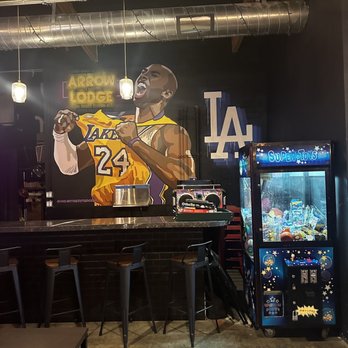 Pie Trap Pizza - Dining area - Pizza Near Me - Covina, California Pie Trap Pizza - Dining area - Pizza Near Me - Covina, California