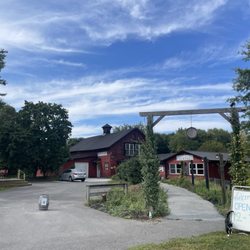 Hudson Valley Distillers - Outside