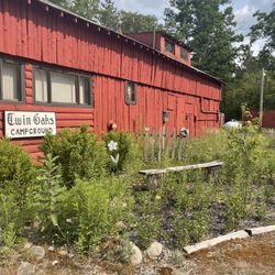 Twin Oaks Campground & Cabins