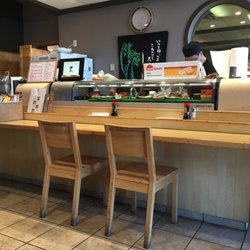 Sushi Koon - Inside sushi bar