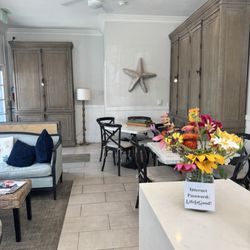Capitola Hotel
