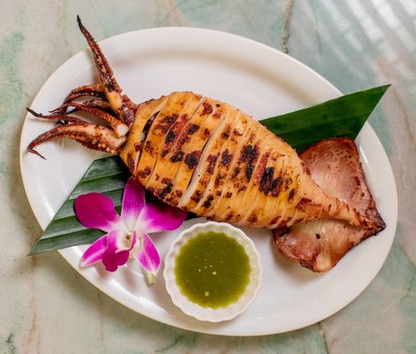 Weera Thai Food - Town square by null