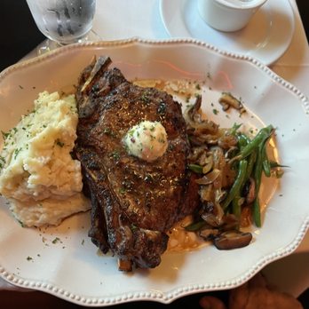 Bernard's Grove - Bone in sirloin - American Near Me - Rochester, New York