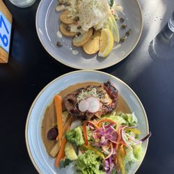 Ocean View Restaurant - Sirloin steak with mushroom sauce and the catch of the day (Hake)