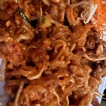 Panvimarn Thai Cuisine - Yummy Pad Thai - Thai Near Me - Long Beach, California Panvimarn Thai Cuisine - Yummy Pad Thai - Thai Near Me - Long Beach, California