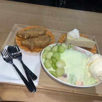 Haebing Dessert - This is a small selection from the menu! Can't remember which flavor shaved ice I got but everything was nomnommy - Desserts Near Me - Mill Creek, Washington