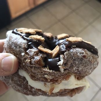 Sweet Surrender Bake House - Classic crannoli. $4 scope it out mannnnn - Desserts Near Me - Levittown, New York